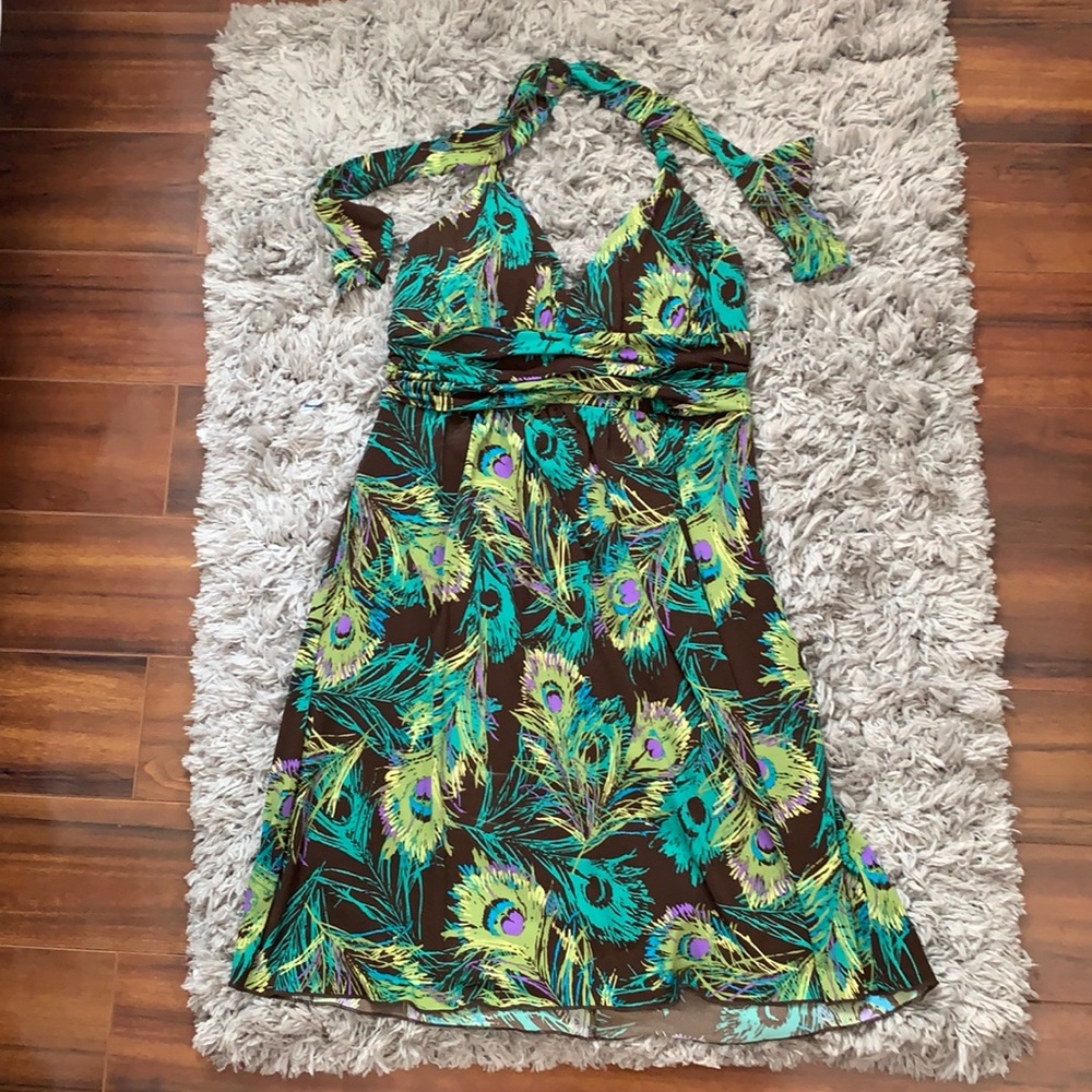 Flattering ruby rox peacock dress sz m euc!